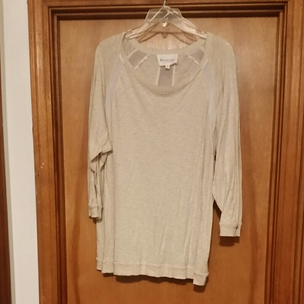 Vince Camuto long sleeve shirt